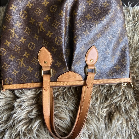 Louis Vuitton Monogram Polermo PM - Picture 7 of 15